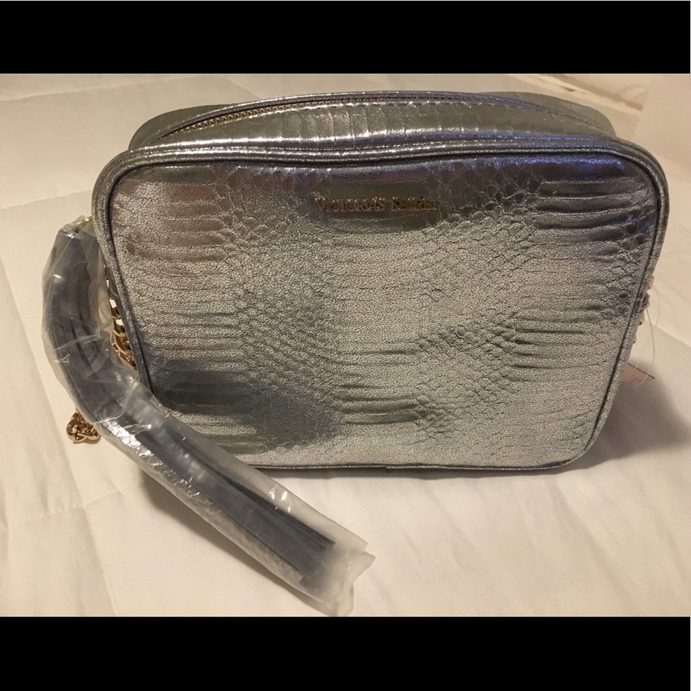Victoria’s Secret Crossbody bag